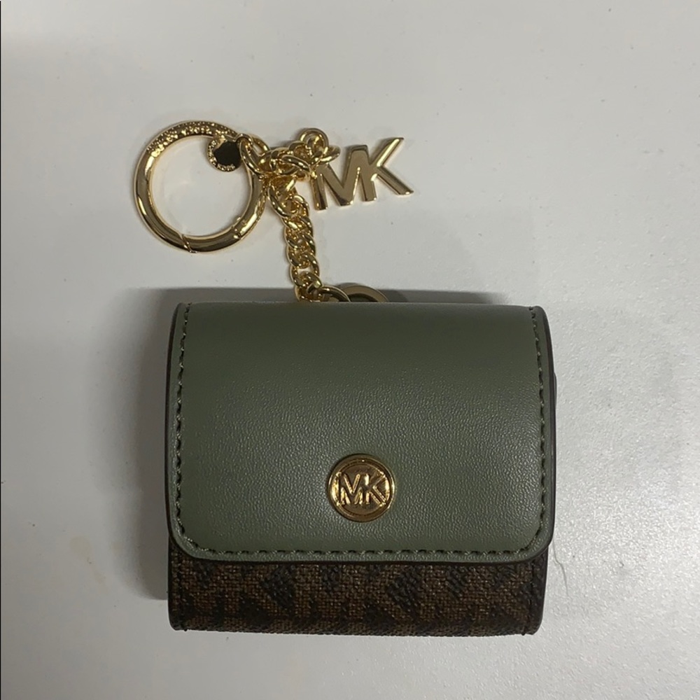 Michael Kors AirPod case